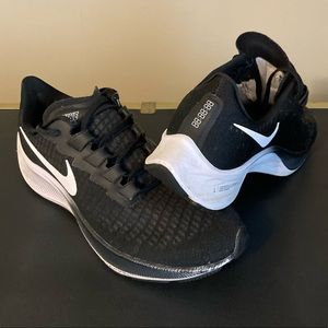 Nike Air Zoom Pegasus 37 (Black)